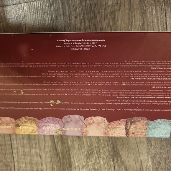 Wander Wanderess Escape Palette - Picture 4 of 4